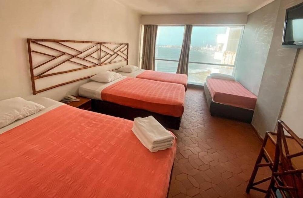 Hotel Costa del Sol Cartagena Esterno foto